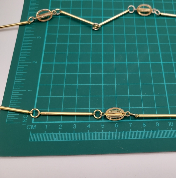 Long Gold Vintage Necklace - Picture 5 of 9